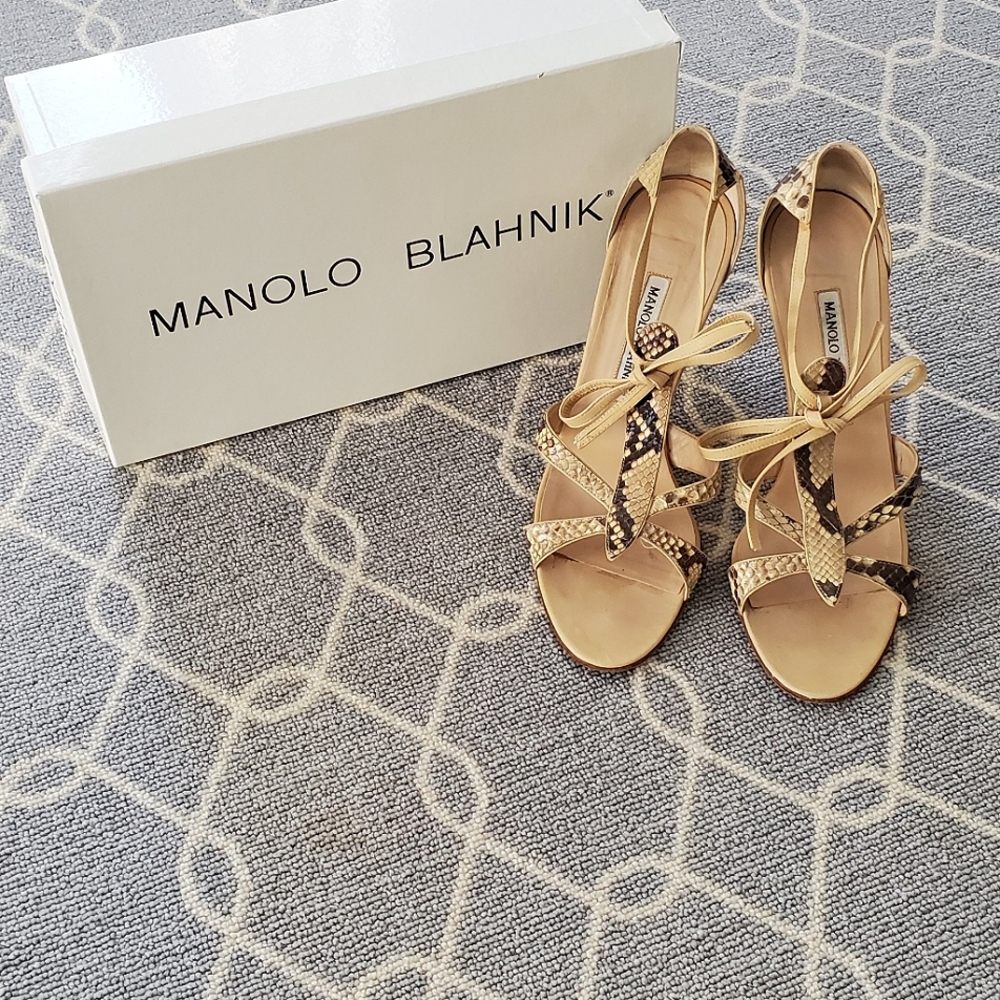 Manolo blahnik python pumps / sandals